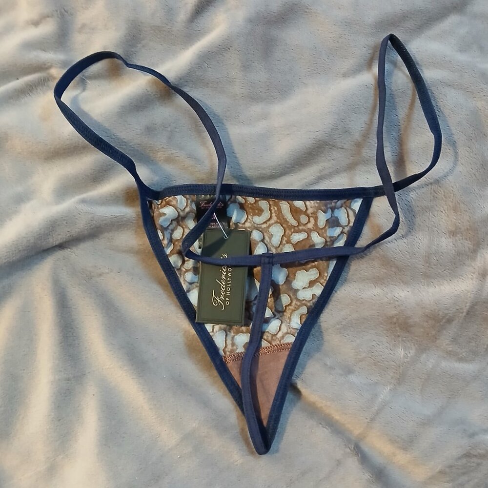 Frederick's of Hollywood Women's Animal Print V Thong SZ 1X NWT - Picture 5 of 5